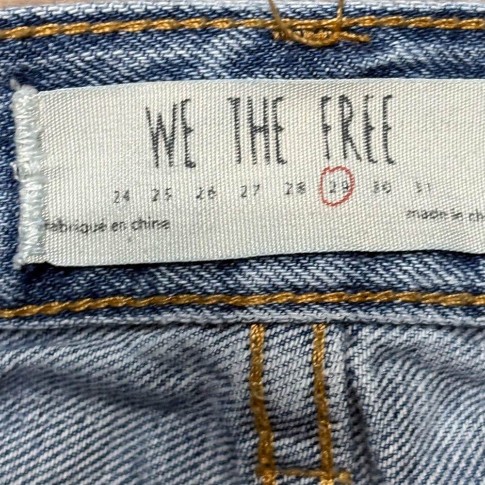 We The Free, denim shorts, distressed, mesh, floral mesh appliqué, size 29 - Picture 6 of 7
